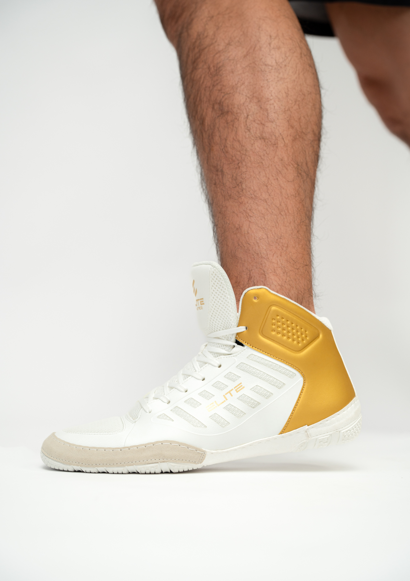 Apex Wrestling Shoe White/Gold